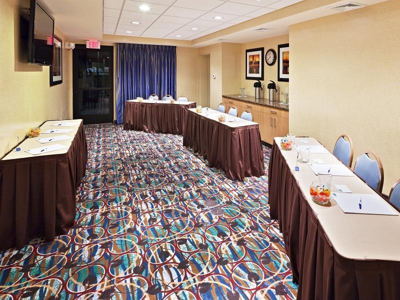 Holiday Inn Express & Suites El Paso Airport By Ihg Dış mekan fotoğraf