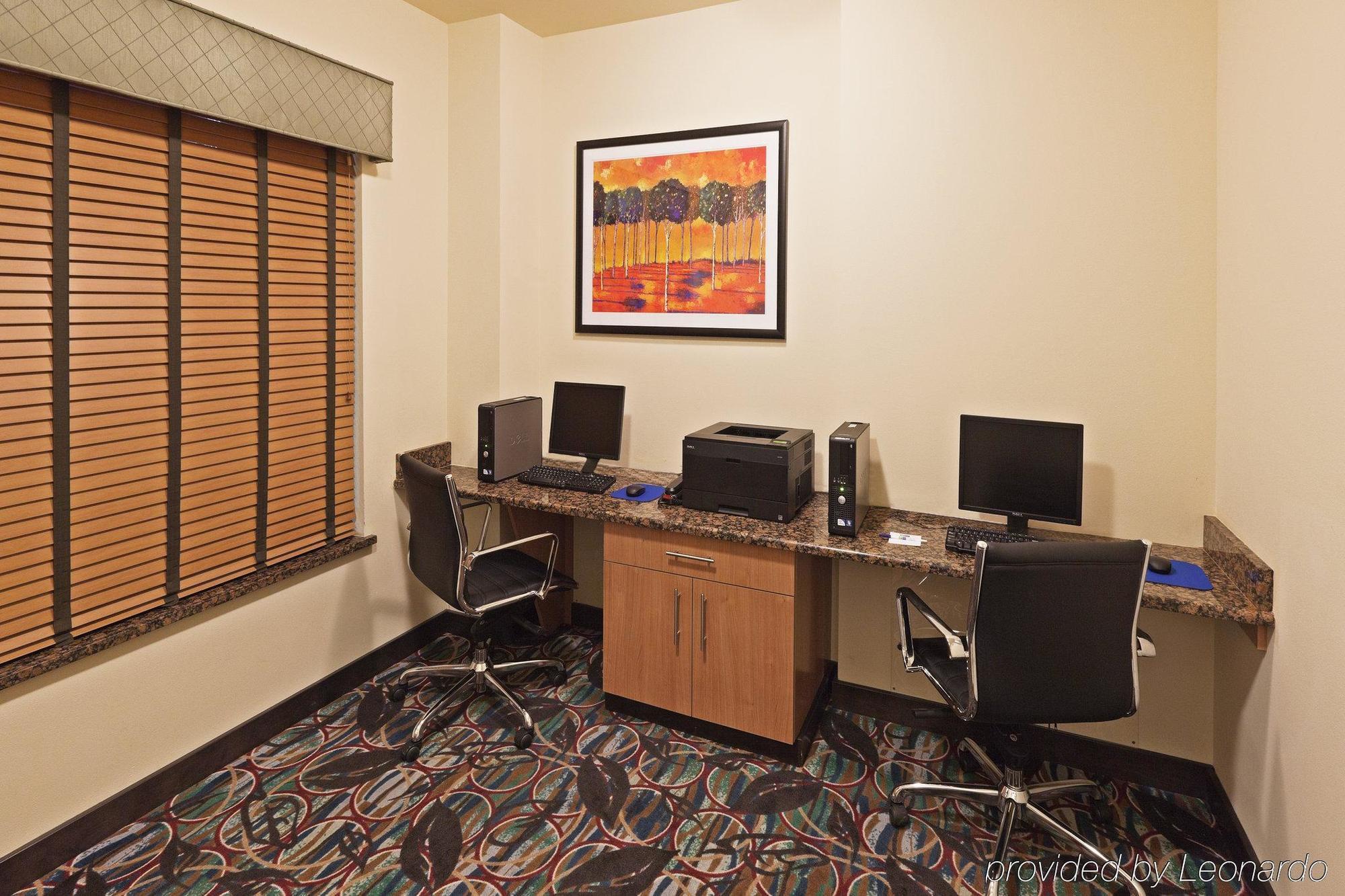 Holiday Inn Express & Suites El Paso Airport By Ihg Konforlar fotoğraf